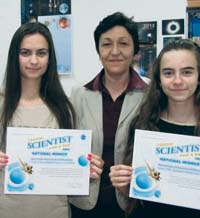 Мистериозният Япет с награда от НАСА