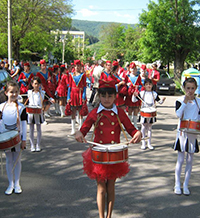 В обувките на децата