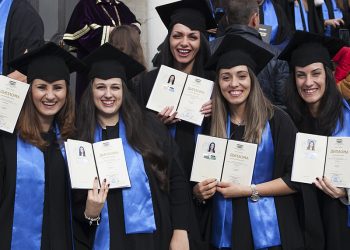 СА – Свищов