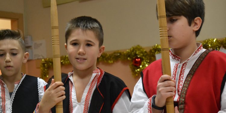 За споделянето, кризите и огъня