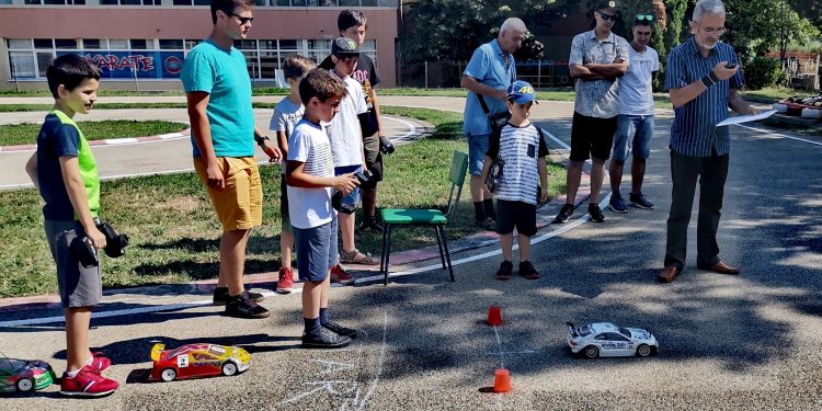 Майстори на волана