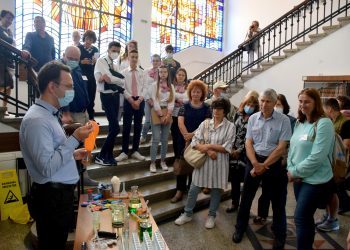 Две торби със знание и любопитство