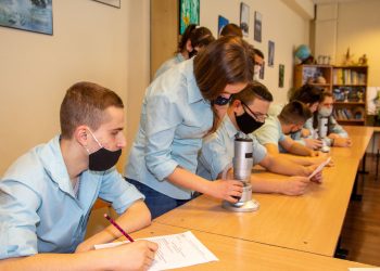 Дъжд от медали по време на пандемия