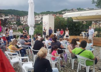 Книжно парти за варненските малчугани