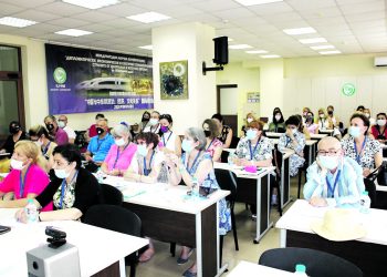 Педагози от неделни училища обменят добри практики в Търново