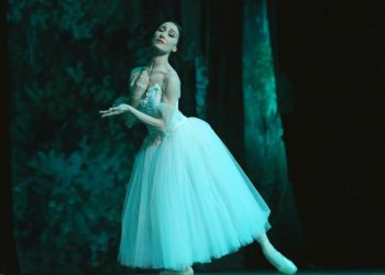 MоzArt със световна премиера на „Каменният пир“