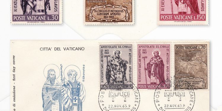 Двуезичен албум за Кирил и Методий