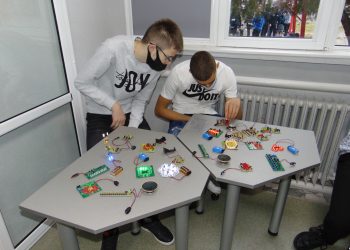 Как се създава автосимулатор