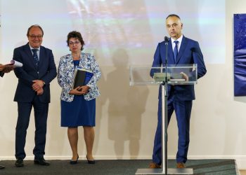 Флуоресцентните антибиотици