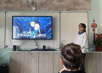 Между източните езици и математиката