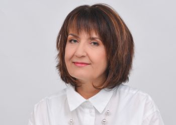 Проф. д-р Веселина Вълканова, декан на Факултета по журналистика  и масови комуникации на Софийския университет: По време на криза обществото има нужда от силна журналистика