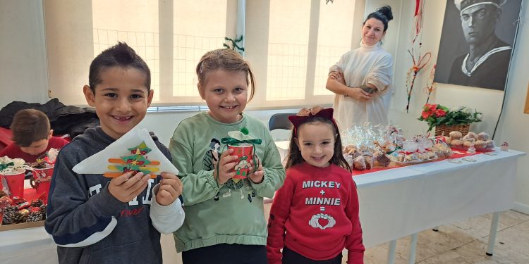 Работилници за сурвачки и коледни сладки