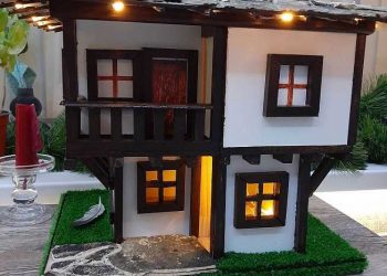 Да докоснеш  урока с ръка