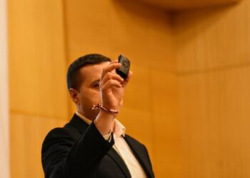 Община Перник с инициатива за деца в риск