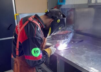 Майстори  на заваряването