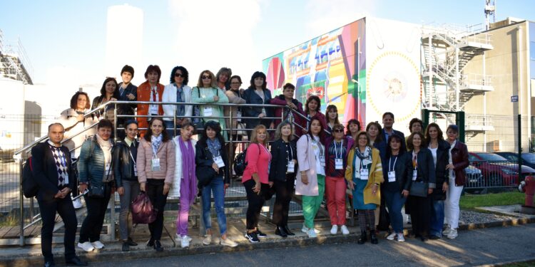 Търсят се учители за обучение в ЦЕРН