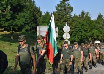 Търсят се курсанти