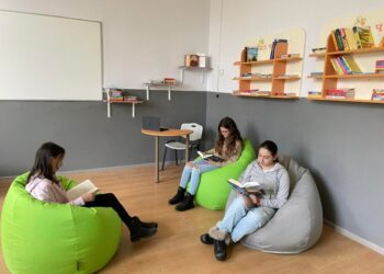 1395 училища с работещи библиотеки