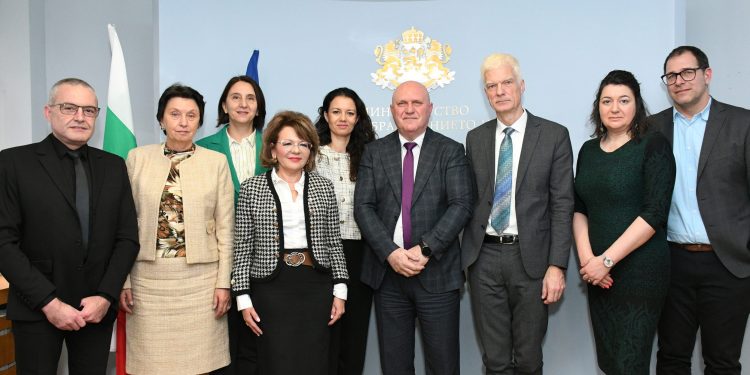 ОИСР ще подкрепи реформата в образованието