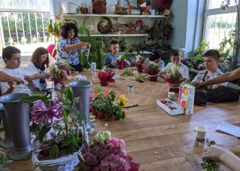 79,5 паралелки с прием в нови специалности