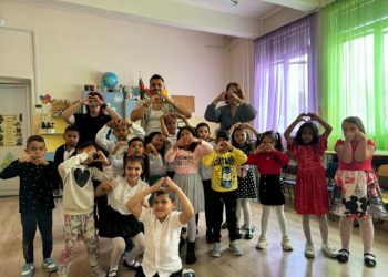 Литература в жестове