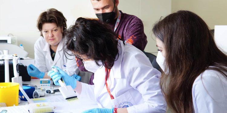 България стана перспективен член на Европейската лаборатория за молекулярна биология