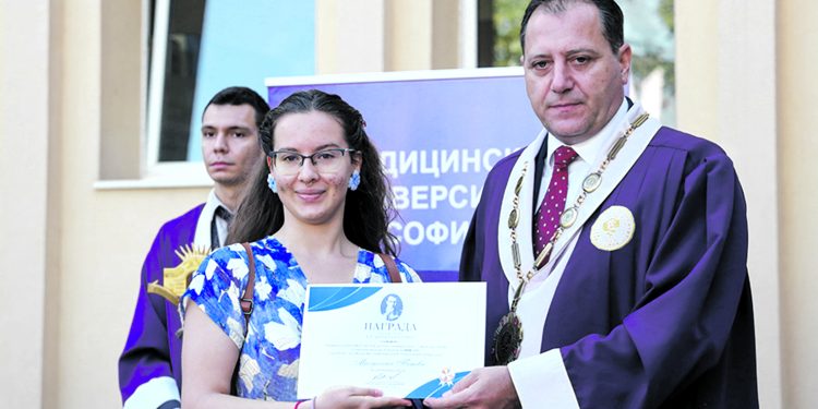 Медицинският университет в София започна лекции