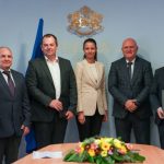 В присъствието на министъра на образованието и науката проф. Галин Цоков беше подписан договор за изграждане на Национален STEM център в София Тех Парк.