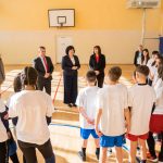 Заместник-министърът на образованието и науката Таня Михайлова разговаря с ученици от Смолян и Рудозем за вредата от зависимостите