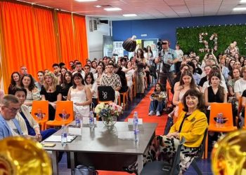 Истории с камери