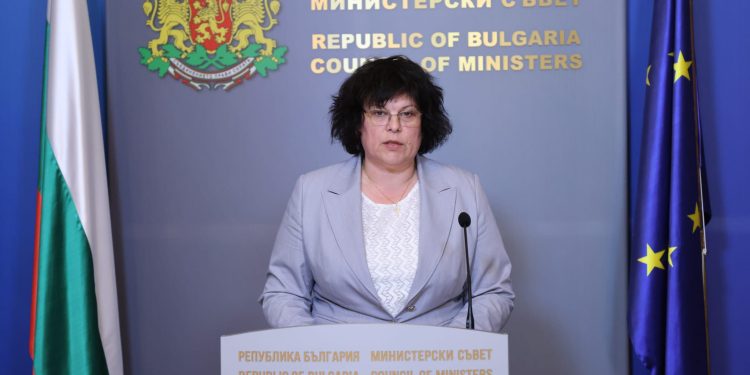 2780 лв. става минималната заплата за асистентите във висшите училища