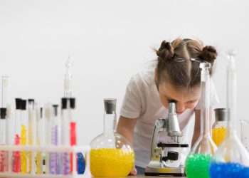 Над 2000 занимания за деца в лятната ваканционна програма на МОН