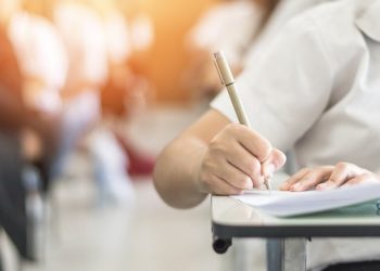 В над 400 училища ще се проведе матура по профилиращ предмет или по професия