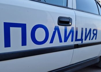 Непълнолетен ученик от Спортното училище „Стефан Караджа“ в Хасково е задържан, след като е стрелял с газов пистолет на територията на учебното заведение, съобщиха от Областната Дирекция на МВР в Хасково