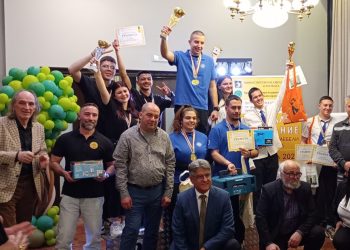 Ученици от девет специализирани професионални гимназии излагат изработените от тях колекции от мебели в рамките на Националното състезание „Мебели, стилни мебели и дърворезба“