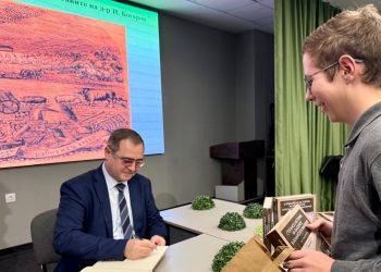 Турнето на „Стопанска история на българите“ продължава с нови срещи във Велико Търново и Търговище