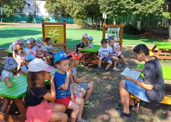 Ученици и студенти ще работят в детските градини