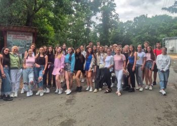 Възпитаници на Езиковата гимназия в Кюстендил учат сред историята, културата и природата на България