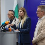 Министерството на образованието и науката предлага пакет от мерки за дисциплина в час.