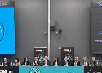 Студенти от 8 висши училища в София разработват иновации с бизнеса по модел на Станфорд
